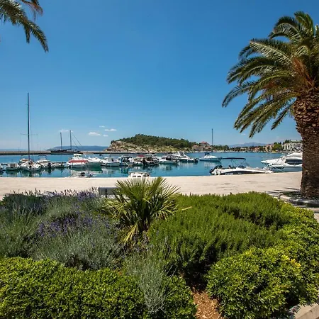 Rakic 马卡尔斯卡